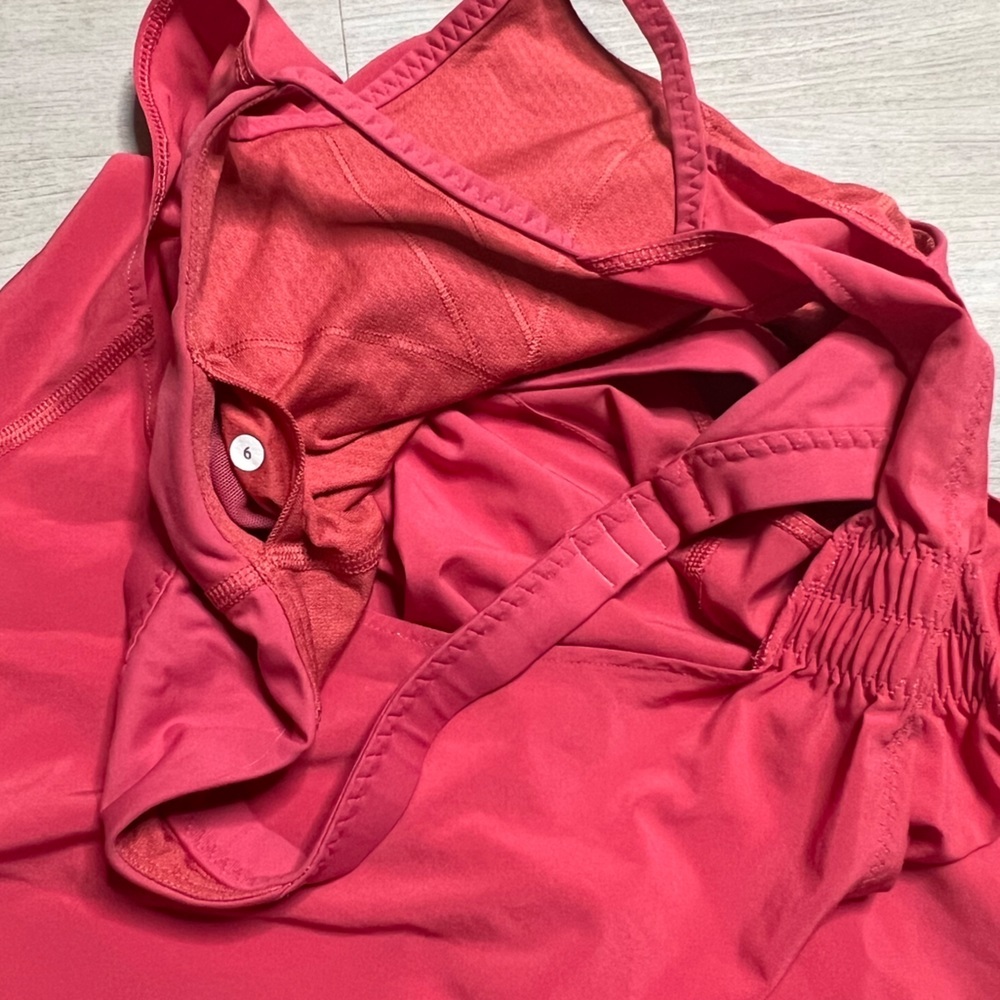 Lululemon Free Spirit Tank, Fireside Red, size 6 - Picture 4 of 6